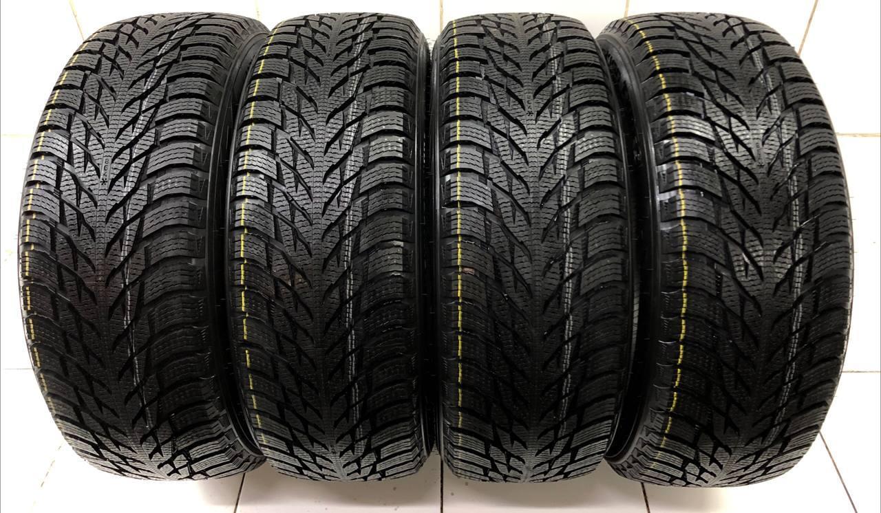 з шины Nokian Tyres Hakkapeliitta R3, 205/55 R17. Цена 15000 руб, вместо 16650 руб. Скидка 10%, распродажа. Купить онлайн недорого. Уценка