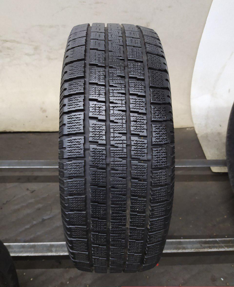 Pirelli Winter Icestorm 3 205 60 16 БУ Шины 205 60 Зимние. Цена 4150 руб, вместо 4606 руб. Скидка 10%, распродажа. Купить онлайн недорого. Уценка