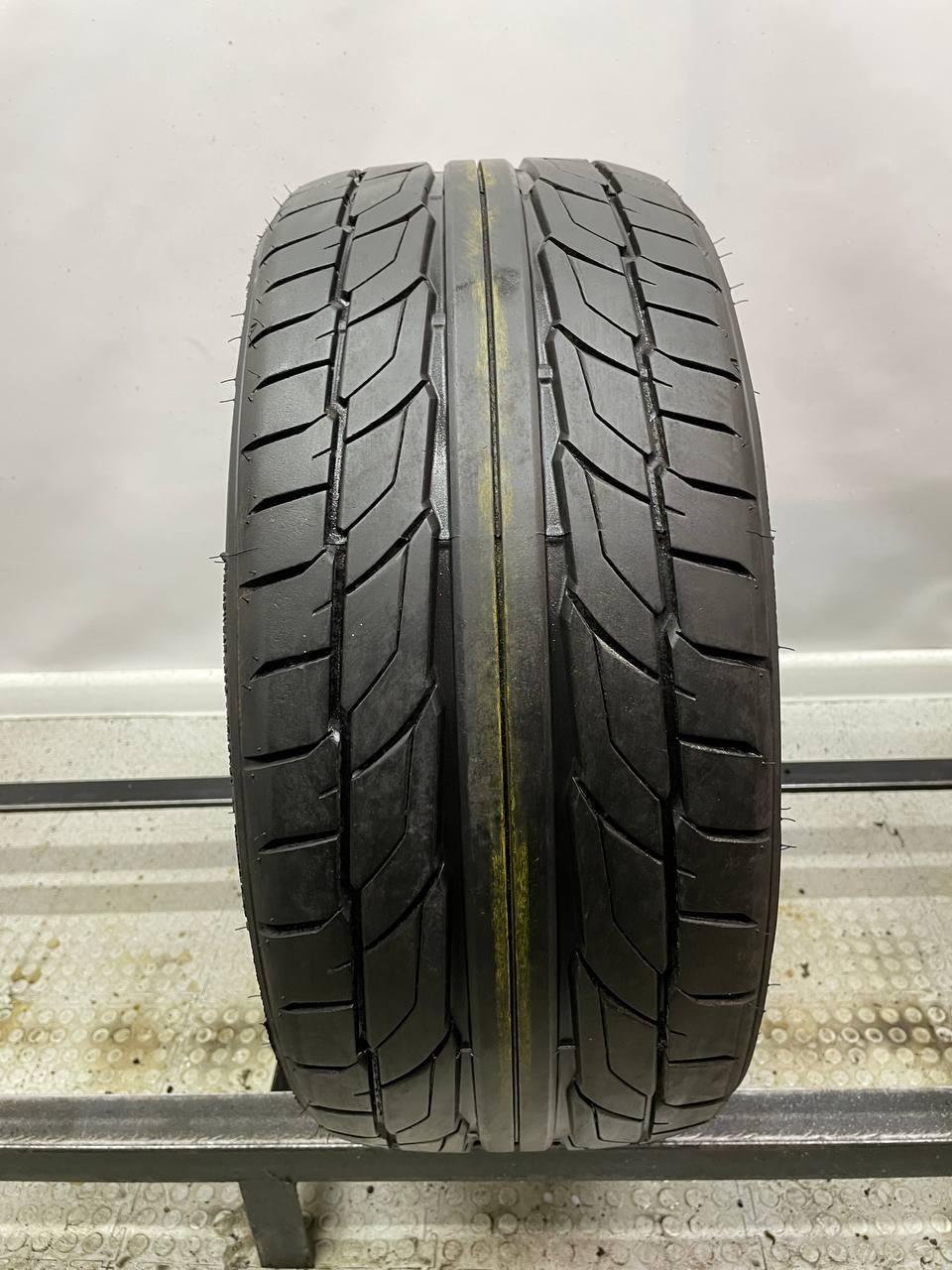 Резина Nitto NT555 G2 225 35 19 БУ Шины 225 35 Летние купить онлайн со скидкой 10% за 11000 руб.  Скидка, распродажа. Купить онлайн недорого. Уценка