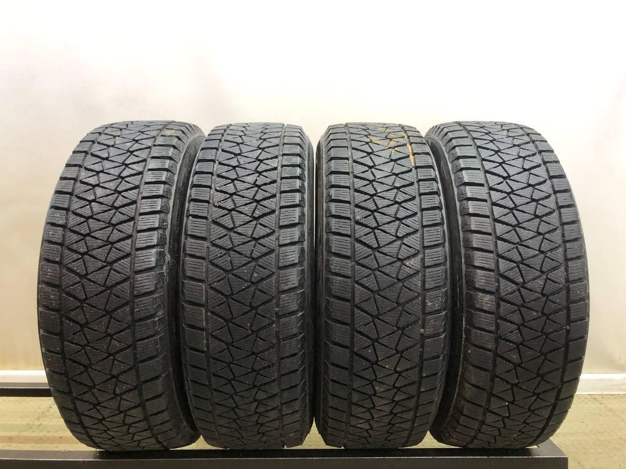 Резина Bridgestone Blizzak DM-V2 225 65 17 БУ Шины 225 65 Зимние купить онлайн со скидкой 10% за 7450 руб.  Скидка, распродажа. Купить онлайн недорого. Уценка