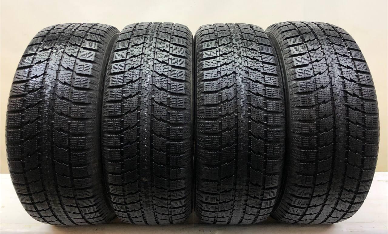Резина Toyo Observe GSi5 235 55 17 БУ Шины 235 55 Зимние купить онлайн со скидкой 10% за 6100 руб.  Скидка, распродажа. Купить онлайн недорого. Уценка