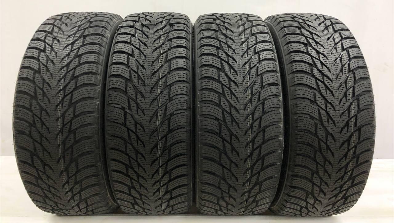 Резина Nokian Tyres Hakkapeliitta R3 205 50 17 без пробега Шины 205 50 Зимние купить онлайн со скидкой 10% за 15000 руб.  Скидка, распродажа. Купить онлайн недорого. Уценка
