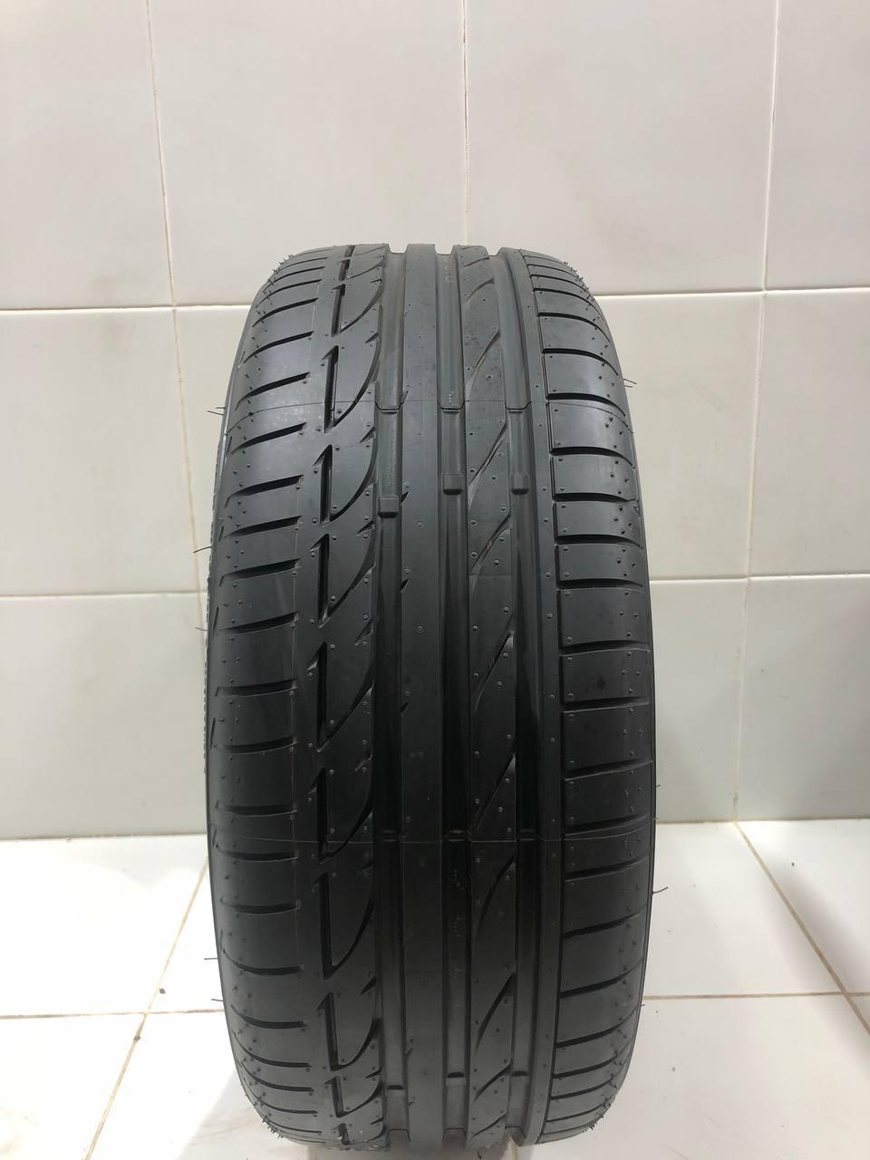 Резина Bridgestone Potenza S001 205 50 17 без пробега Шины 205 50 Летние купить онлайн со скидкой 10% за 14450 руб.  Скидка, распродажа. Купить онлайн недорого. Уценка