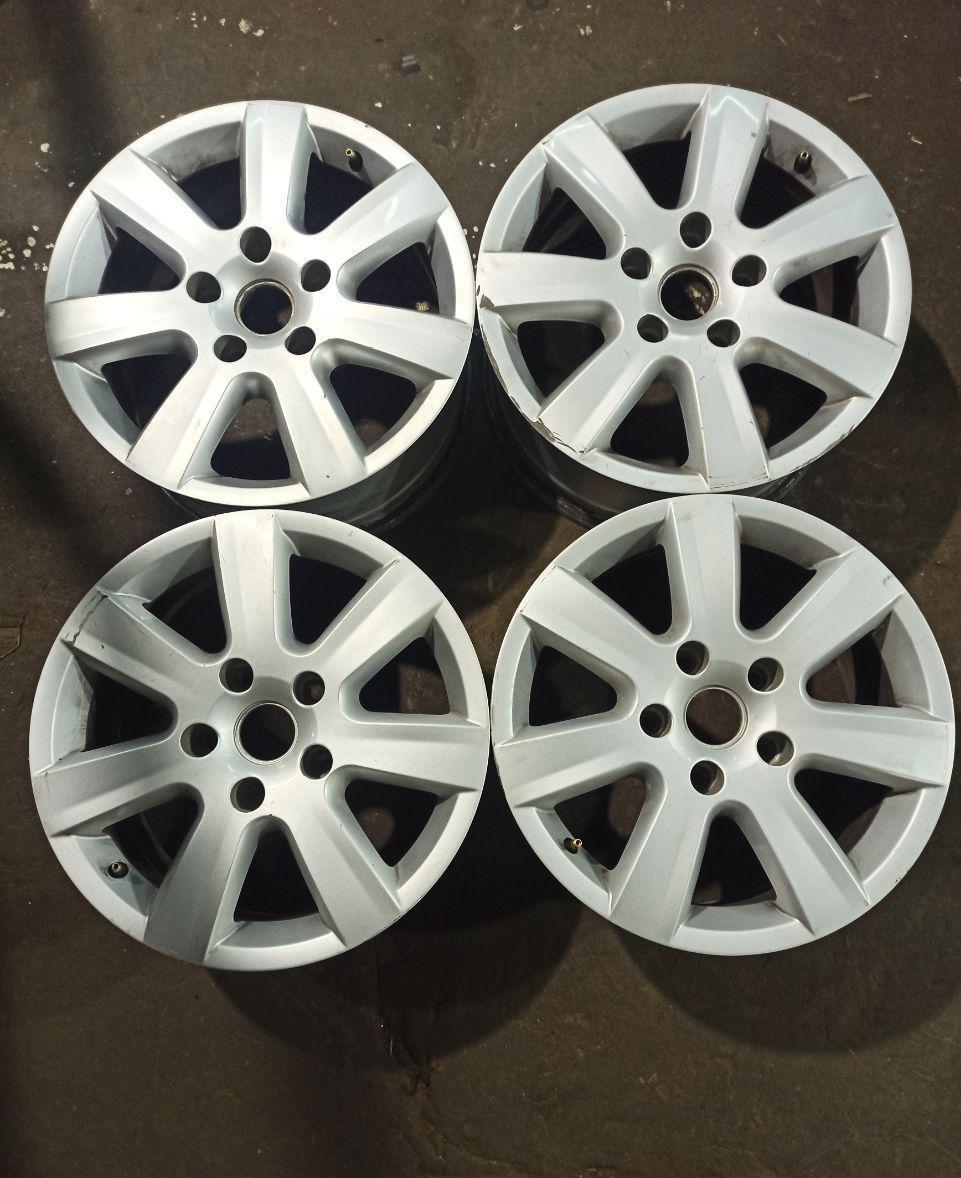 Колесные диски Volkswagen 7.5xR17/5×130 71.6 Серебристый. Цена 4600 руб, вместо 5106 руб. Скидка 10%, распродажа. Купить онлайн недорого. Уценка