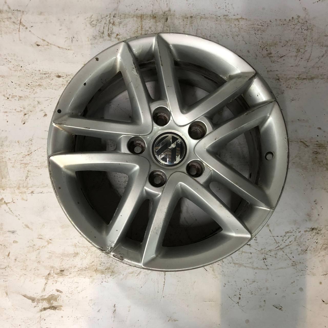 Колесные диски Volkswagen 7.5xR17/5×130 71.6 Серебристый. Цена 5100 руб, вместо 5661 руб. Скидка 10%, распродажа. Купить онлайн недорого. Уценка