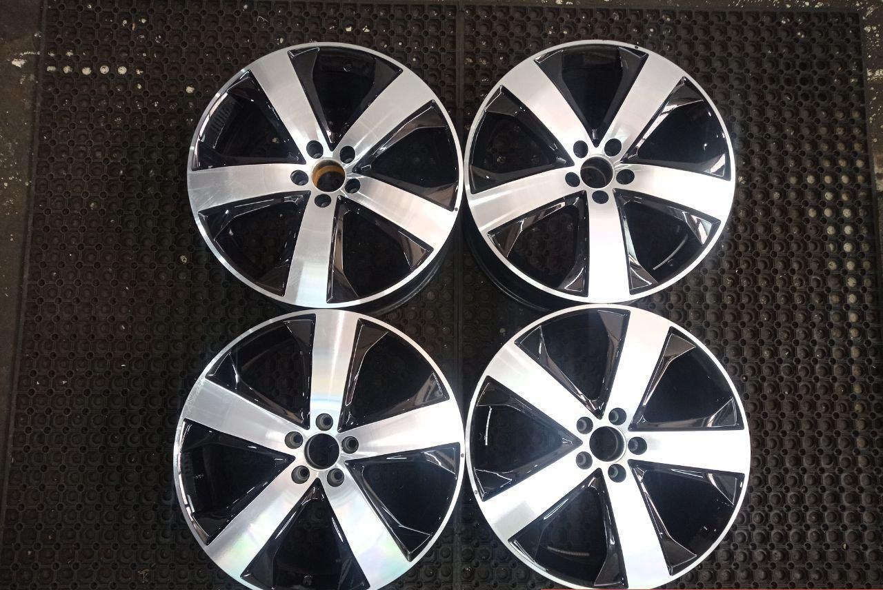Резина Колесные диски Mercedes 8.5xR20/5×112 66.6 Черный с полированной лицевой поверхностью купить онлайн со скидкой 10% за 26400 руб.  Скидка, распродажа. Купить онлайн недорого. Уценка