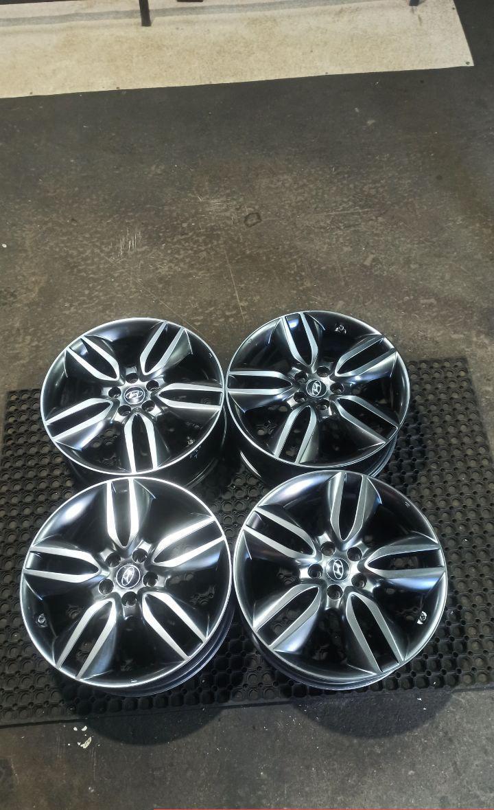 Колесные диски Hyundai 7.5xR19/5×114.3 67.1 Антрацитовый. Цена 23750 руб, вместо 26363 руб. Скидка 10%, распродажа. Купить онлайн недорого. Уценка
