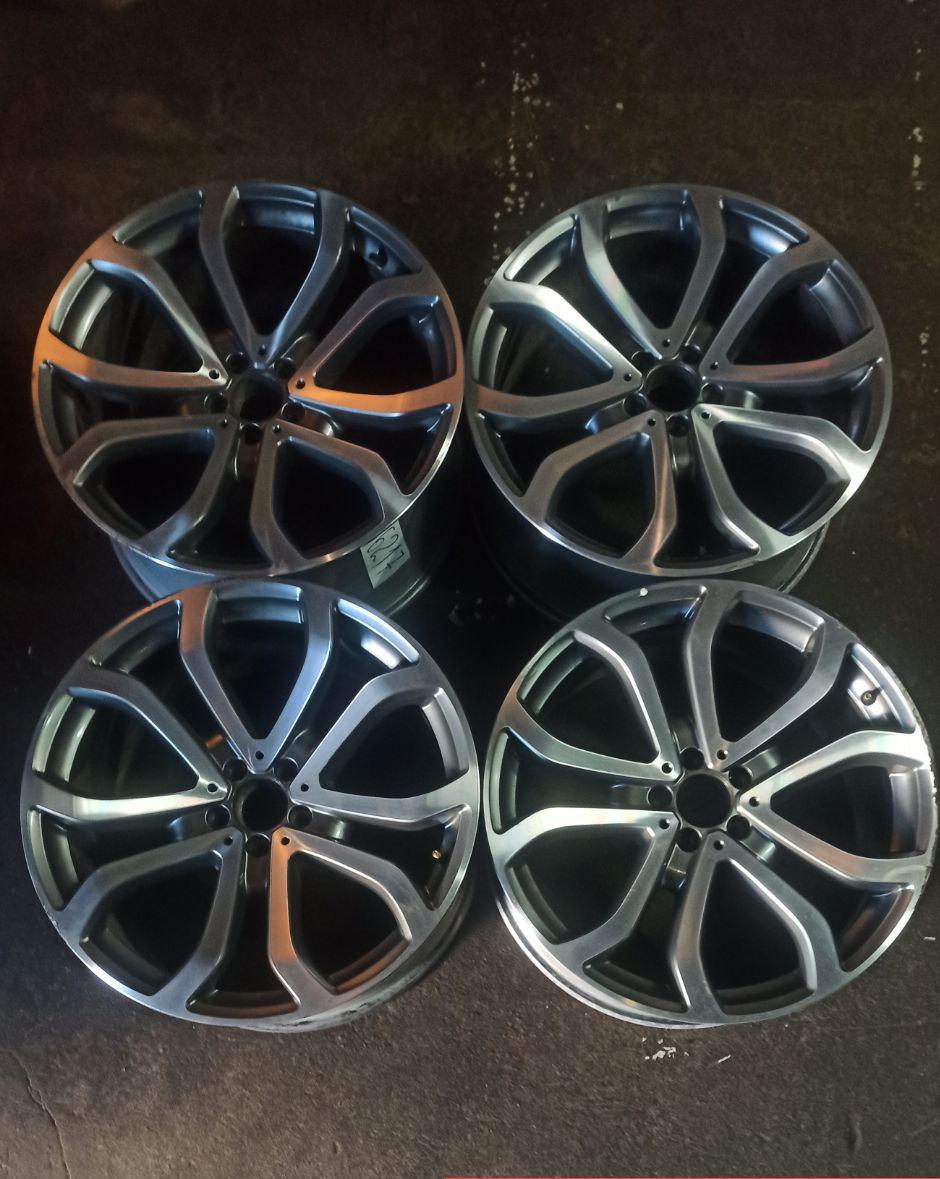 Колесные диски Mercedes 11xR21/5×112 66.6 Антрацитовый с полированной лицевой поверхностью. Цена 23100 руб, вместо 25641 руб. Скидка 10%, распродажа. Купить онлайн недорого. Уценка