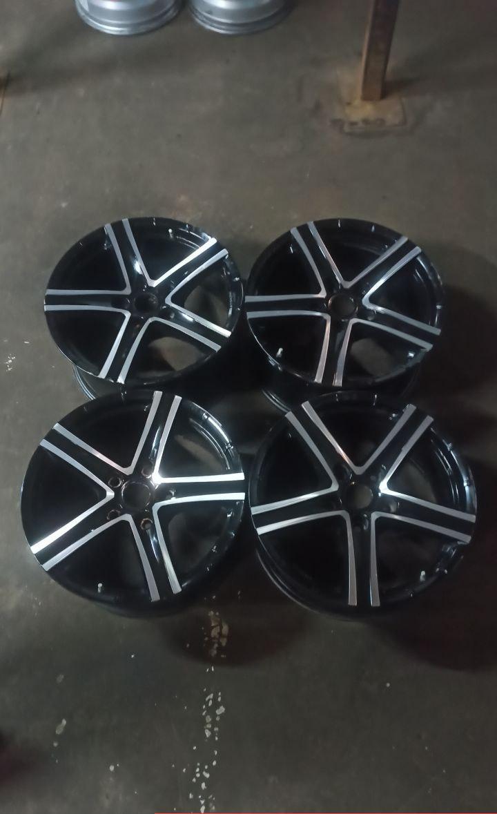 Колесные диски Rial  9.5xR20/5×150 110.1 Черный с полированной лицевой поверхностью. Цена 15000 руб, вместо 16650 руб. Скидка 10%, распродажа. Купить онлайн недорого. Уценка