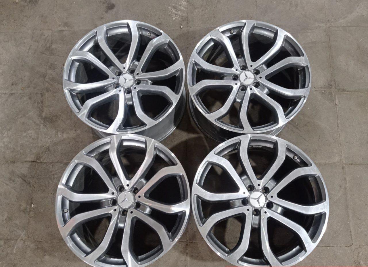 Колесные диски Mercedes 11xR21/5×112 66.6 Антрацитовый с полированной лицевой поверхностью. Цена 33000 руб, вместо 36630 руб. Скидка 10%, распродажа. Купить онлайн недорого. Уценка