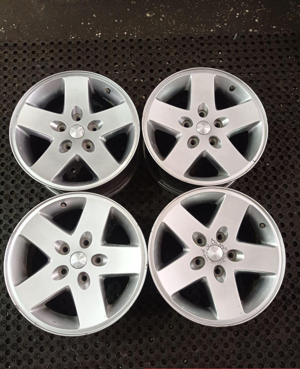 Колесные диски Jeep 7.5xR17/5×127 71.6 Серебристый. Цена 13750 руб, вместо 15263 руб. Скидка 10%, распродажа. Купить онлайн недорого. Уценка