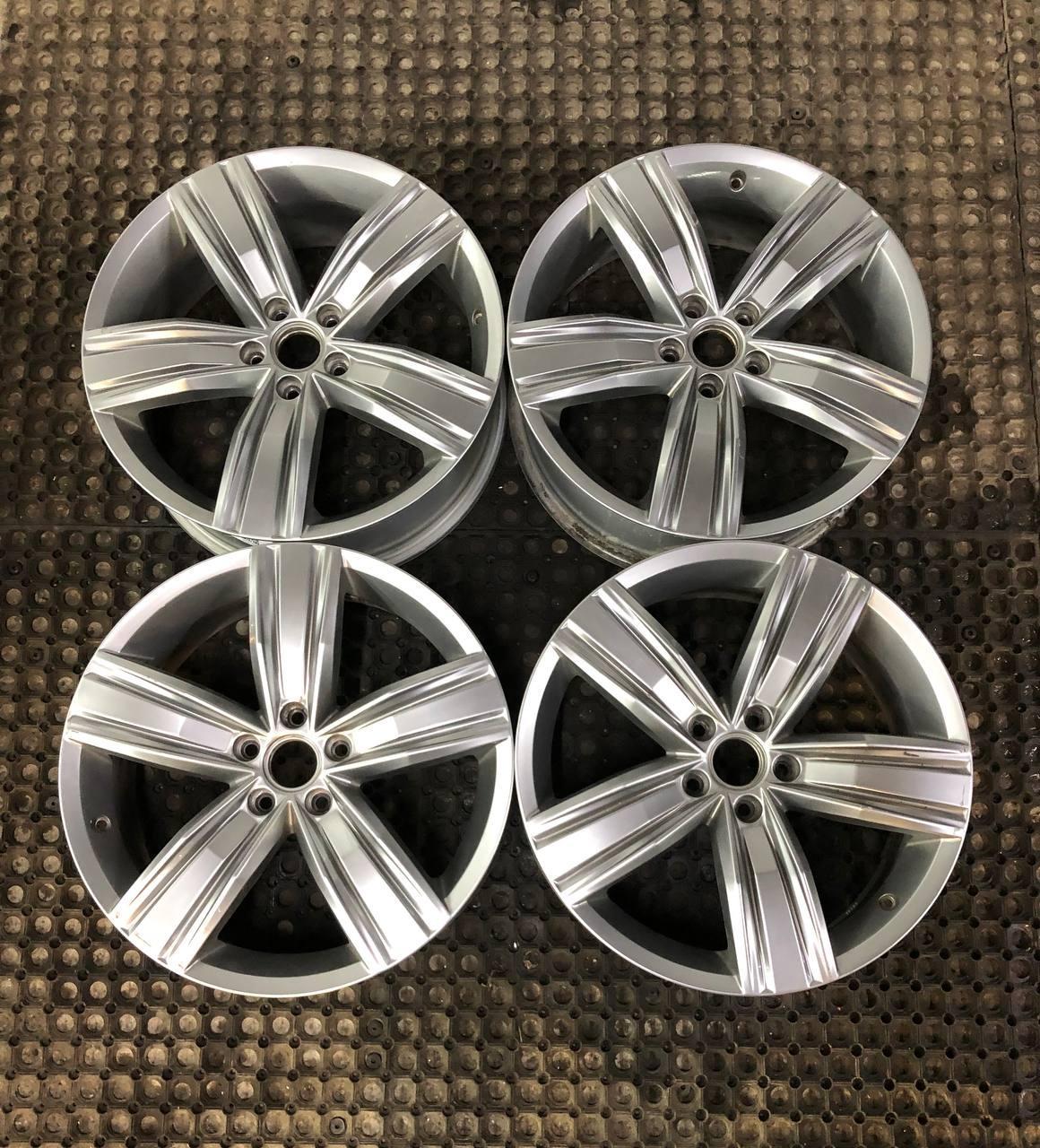 Колесные диски Volkswagen 7xR19/5×112 57.1. Цена 27600 руб, вместо 30636 руб. Скидка 10%, распродажа. Купить онлайн недорого. Уценка