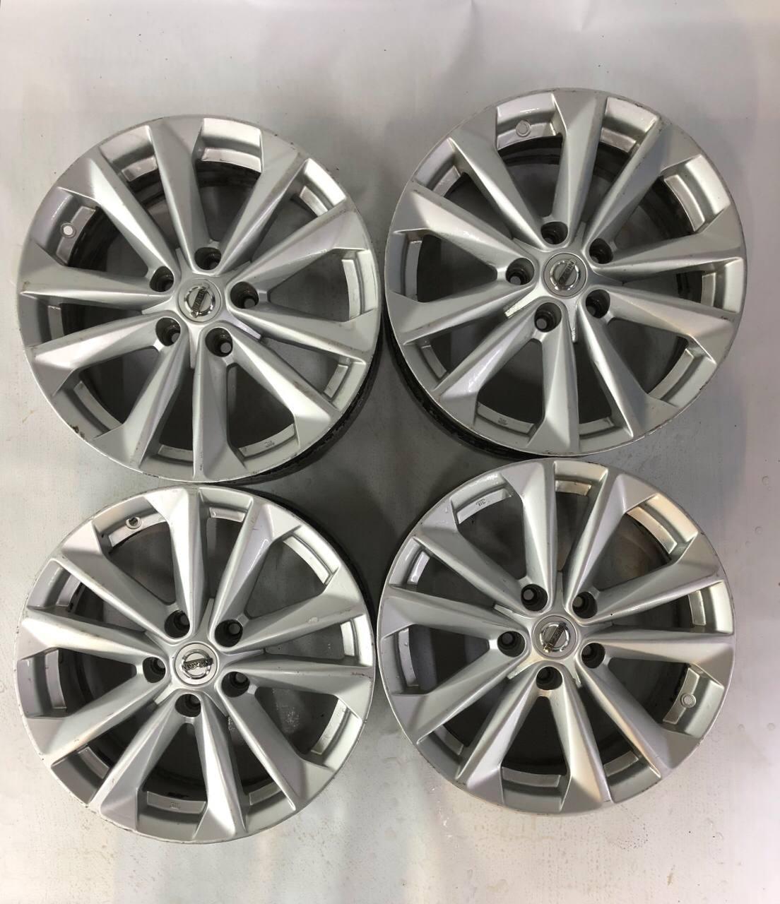 Резина Колесные диски Nissan 7xR17/5×114.3 66.1 купить онлайн со скидкой 10% за 9600 руб.  Скидка, распродажа. Купить онлайн недорого. Уценка