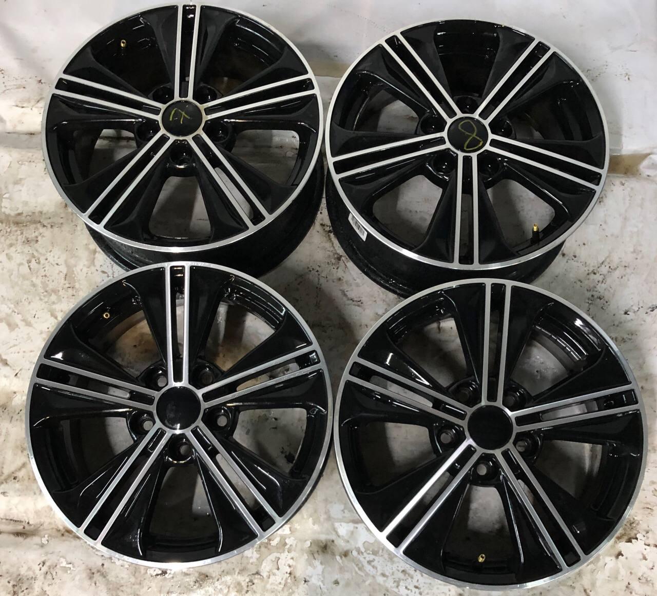 Резина Колесные диски ReStyle 6xR16/5×114.3 67.1 купить онлайн со скидкой 10% за 6000 руб.  Скидка, распродажа. Купить онлайн недорого. Уценка
