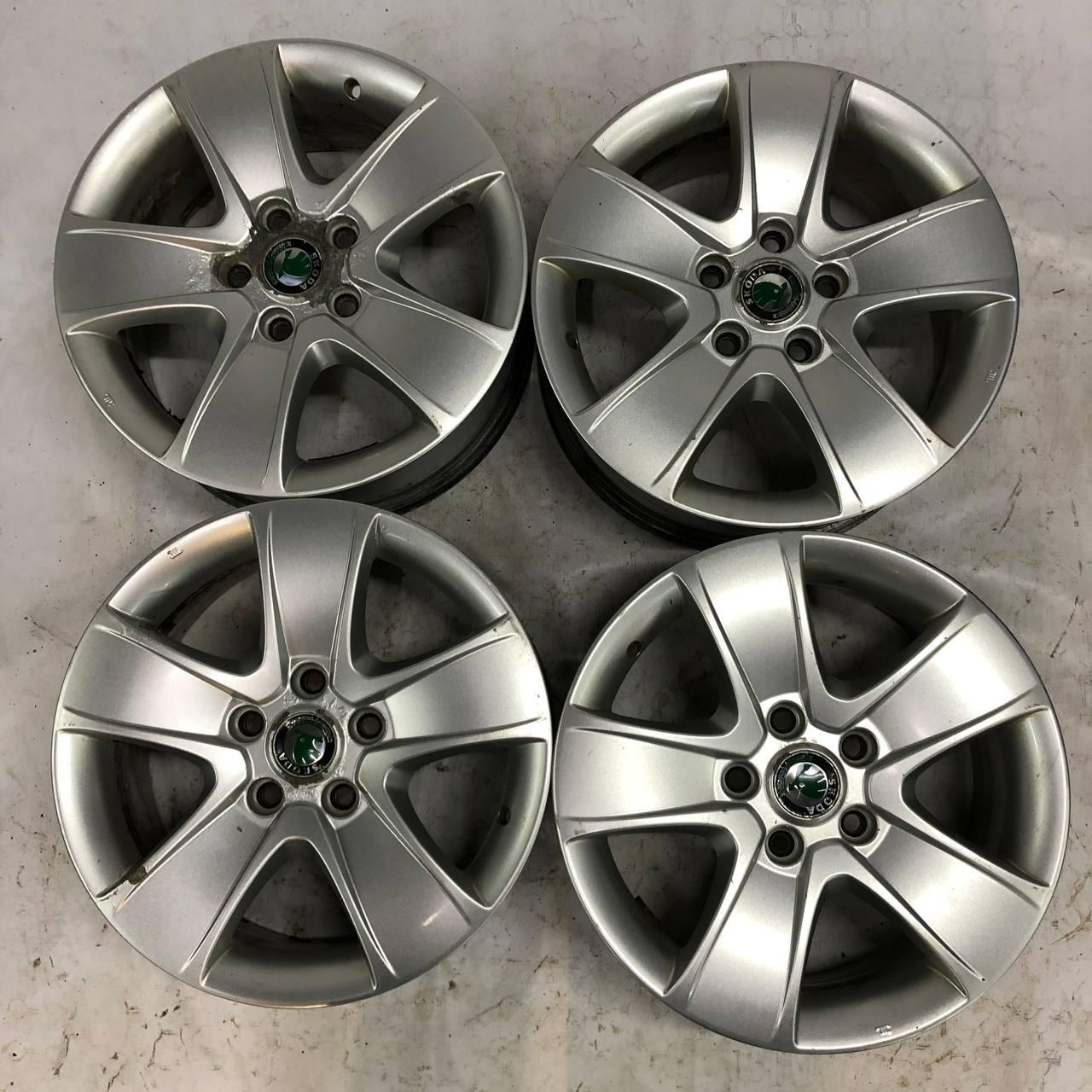 Колесные диски Skoda 6.5xR16/5×112 57.1. Цена 5400 руб, вместо 5994 руб. Скидка 10%, распродажа. Купить онлайн недорого. Уценка