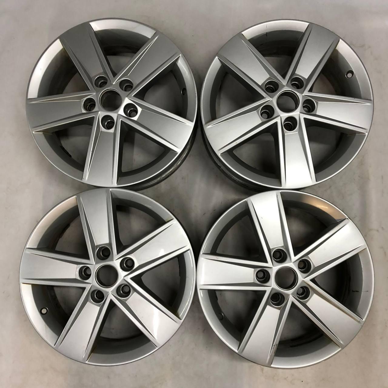 Колесные диски Skoda 6xR16/5×112 57.1. Цена 7000 руб, вместо 7770 руб. Скидка 10%, распродажа. Купить онлайн недорого. Уценка