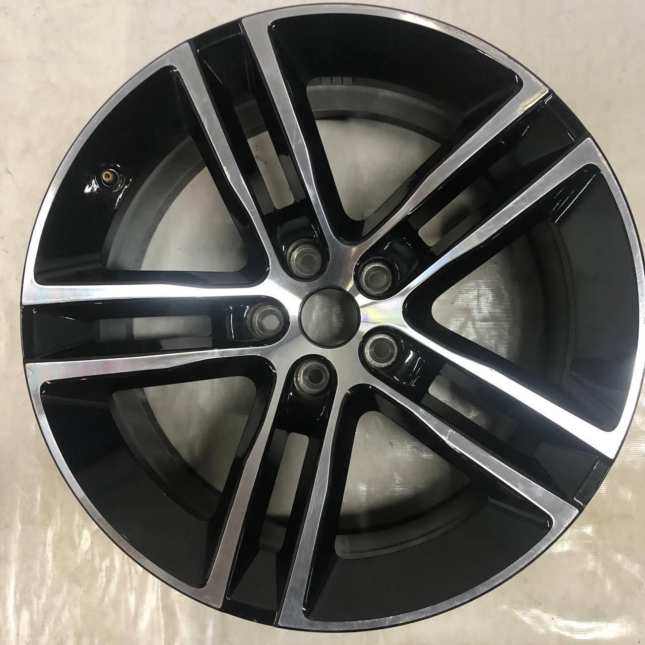 Колесные диски Seres 8.5xR20/5×120 66.1. Цена 30000 руб, вместо 33300 руб. Скидка 10%, распродажа. Купить онлайн недорого. Уценка